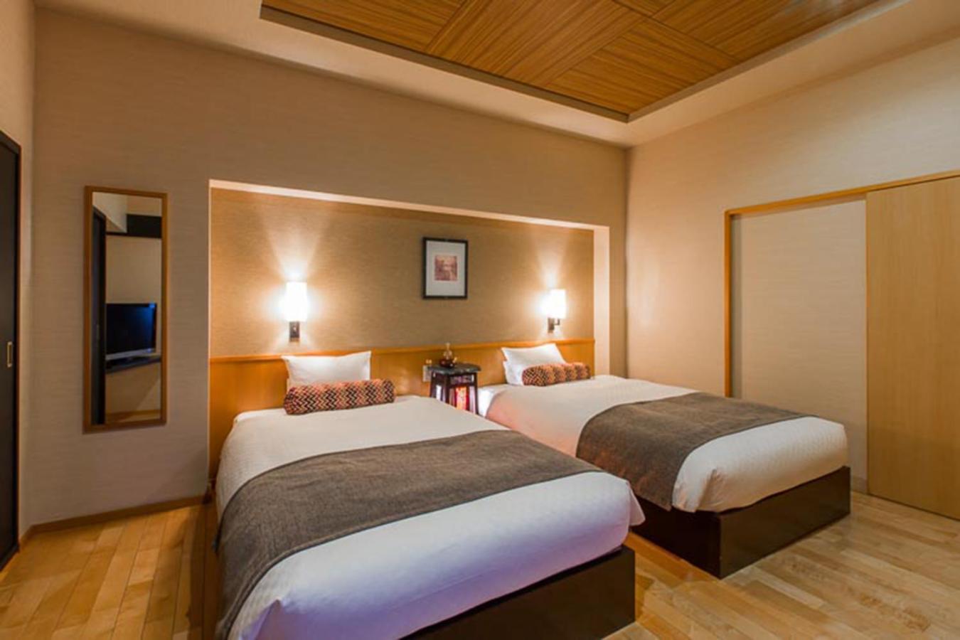 Migiwatei Ochi Kochi Hotel Tomo Екстериор снимка