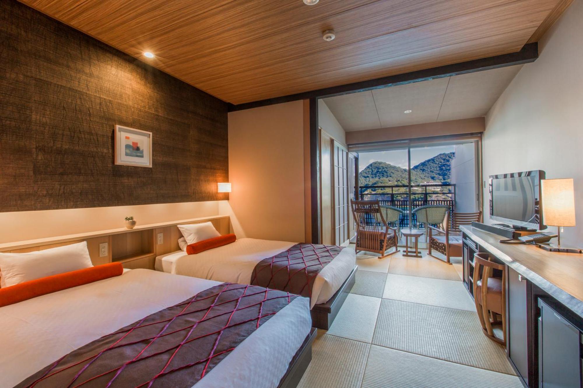 Migiwatei Ochi Kochi Hotel Tomo Екстериор снимка