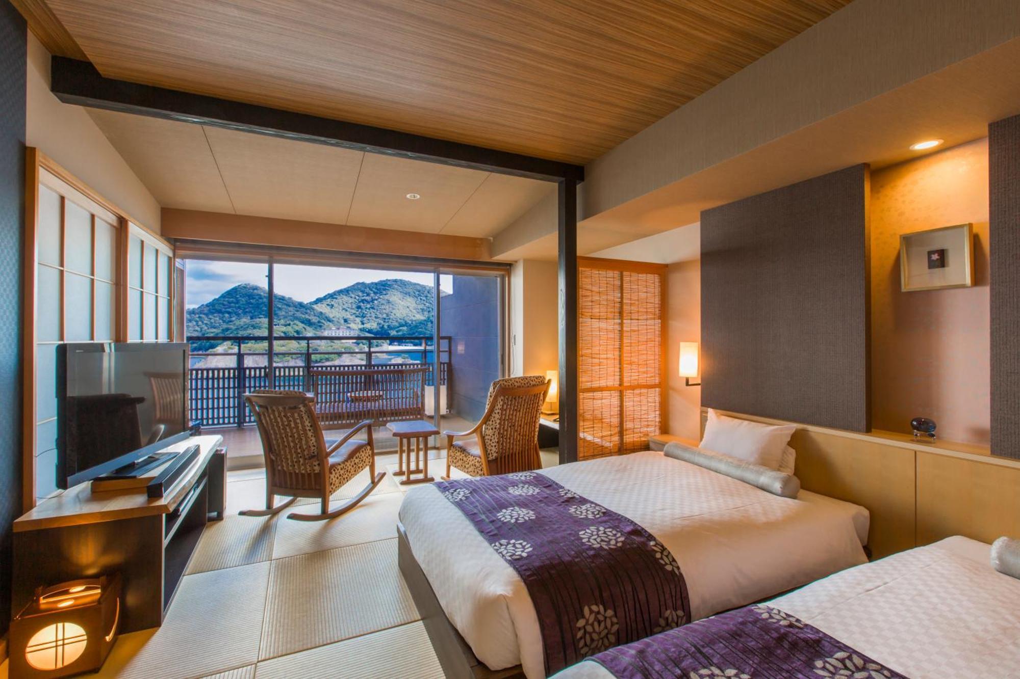 Migiwatei Ochi Kochi Hotel Tomo Екстериор снимка