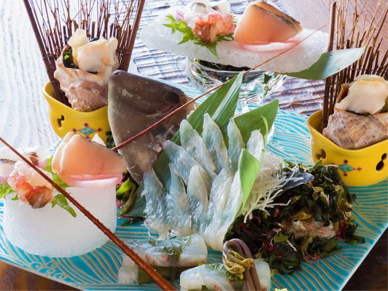 Migiwatei Ochi Kochi Hotel Tomo Екстериор снимка