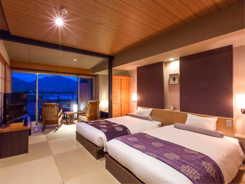 Migiwatei Ochi Kochi Hotel Tomo Екстериор снимка